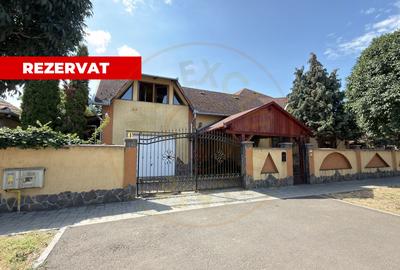 Casă individuală cu 4 camere în Carei