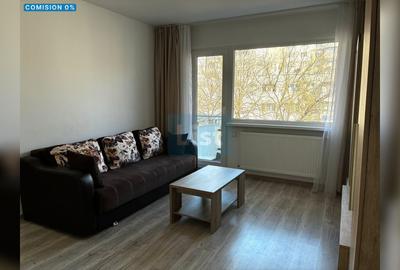 Apartament cu 2 camere decomandat în Aviatori