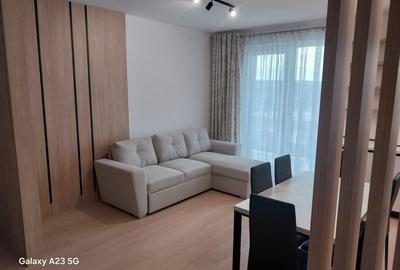 Apartament cu 3 camere semidecomandat, mobilat în Florești