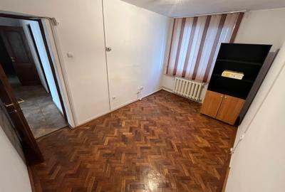 Centru apartament cu 4 camere si garaj proprietate - 6