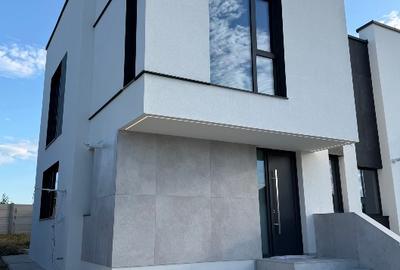 Casă individuală cu 4 camere în Exterior Sud
