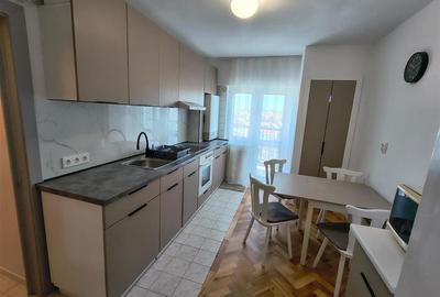 Apartament 2 camere balcon parcare zona Sub Arini - 4