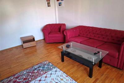 Apartament cu 3 camere decomandat, mobilat în Ultracentral