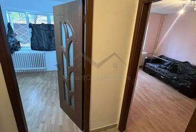 Garsonieră decomandată în Nicolina