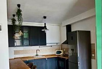 Apartament cu 2 camere semidecomandat în Metalurgiei
