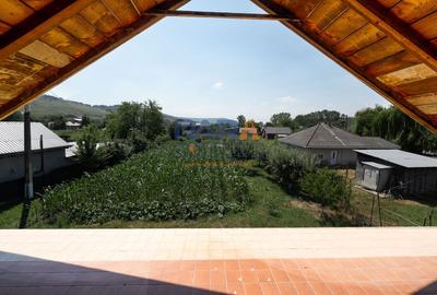 Casă din 2010 (3 dormitoare, două băi și garaj) - 15