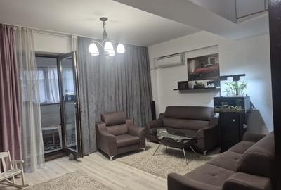 Apartament cu 3 camere decomandat, mobilat în Tomis Nord