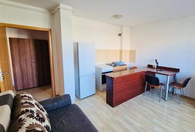 Apartament cu 2 camere decomandat, mobilat în Tractorul