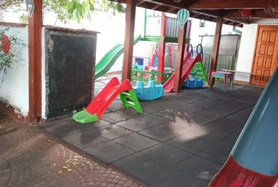 Vila la inchiriere - 1