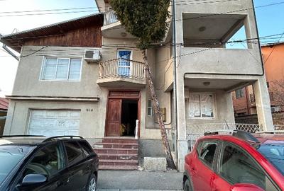Casă individuală cu 5 camere în Fundeni