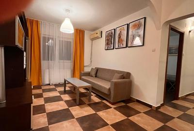 Apartament cu 3 camere decomandat în Tineretului