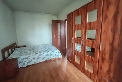 2 camere - zona hotel Diana - etaj 1/4 - mobilat si utilat - boxa si parcare - 3