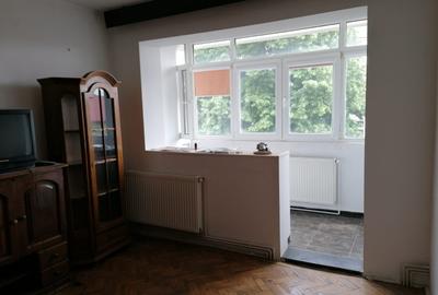 Apartament primitor cu 2 camere de închiriat | Ploiești, Str. Romană nr. 92 - 6