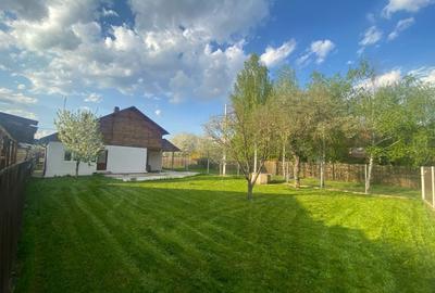 Casă individuală cu 4 camere în Breaza de Sus