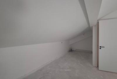 ​Vilă modernă de mijloc, finalizată la cheie | P+E+M | Curte proprie 130 mp - 19