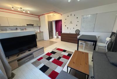 Apartament cu 3 camere decomandat în Zorilor