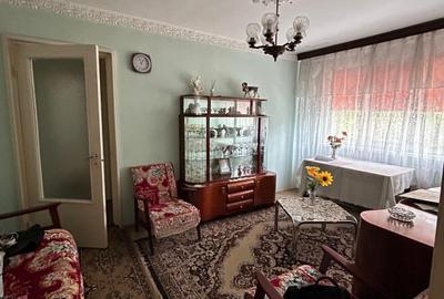 APARTAMENT 4 CAMERE DE VANZARE MICRO 39A ETAJ 1 - 3