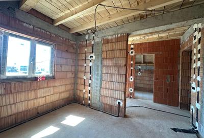 Casă tip duplex curte 350 mp 120 mp utili terasa 22 mp Sura Mare - 16