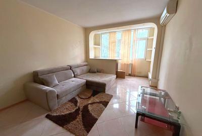 Apartament cu 3 camere semidecomandat, mobilat în Central