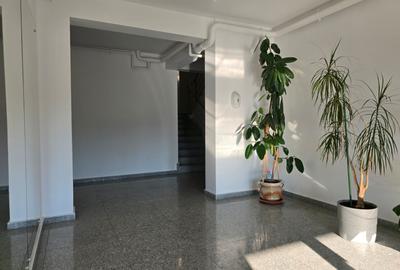 Apartament sptios Otopeni, parcul Unirii, utilat si mobilat. bloc cu lift - 11