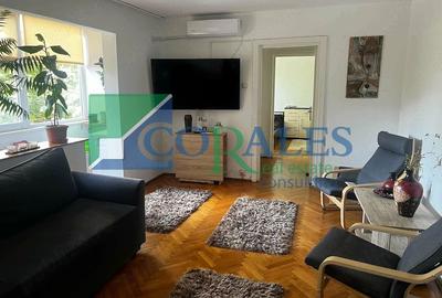 Apartament cu 3 camere semidecomandat în Complex Studențesc