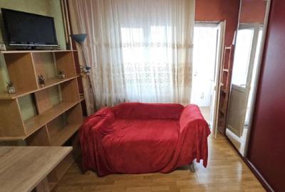 Apartament cu 2 camere decomandat, mobilat în Vitan Mall
