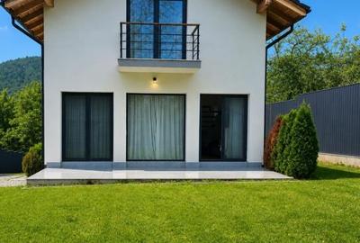 Vanzare casa moderna 4 camere,2 bai mobilata utilata la cheie Sacele - 25