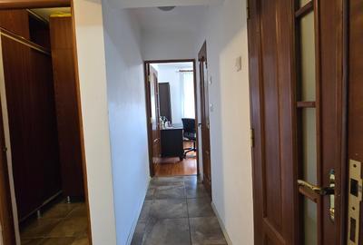 Apartament 3 camere | 2 băi | Centrală proprie | Mobilat și utilat | Drumul Sări - 14