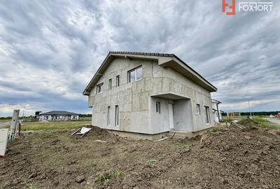 Duplex la cheie cu 3 camere, toate utilitatile - in Mosnita Veche - 1