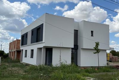 Duplex cu 4 camere în Giarmata
