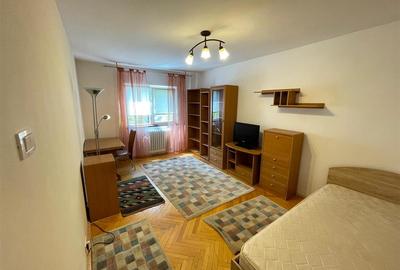 Apartament 3 camere Pacurari - 550 euro - 1