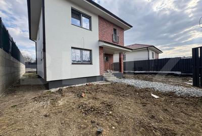 Casă individuală modernă cu 3 dormitoare, 120 mp utili, 463 mp de teren - Dezmir - 1