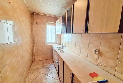 Apartament 2 semidecomandate, etaj 3 din 4, zona Miron Costin - 12