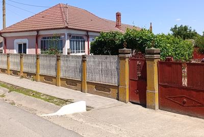Casă individuală cu 5 camere în Maglavit