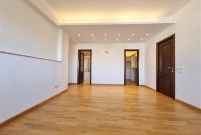 Unfurnished 3-Bedroom Apartment | Arch of Triumph - Kiseleff | Garage & Storage - 13