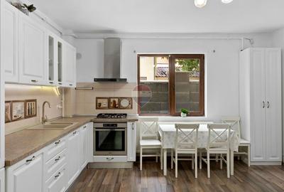 Apartament cu 3 camere decomandat, mobilat în Aurel Vlaicu