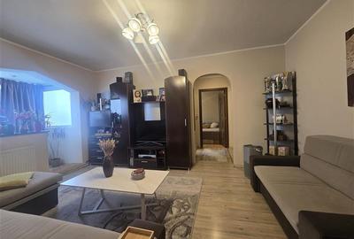Apartament cu 2 camere semidecomandat în Cornișa