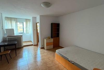 Garsonieră semidecomandată în Colentina