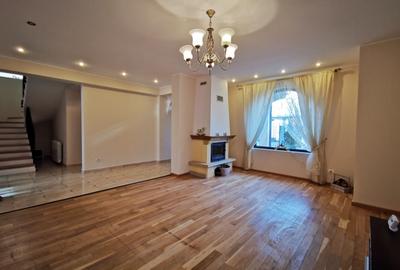 Vila cocheta cu spatii generoase si gradina de 350 mp - 2