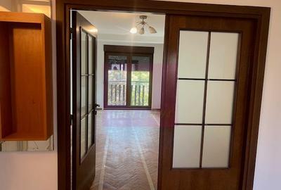 Apartament cu 4 camere decomandat în Unirii