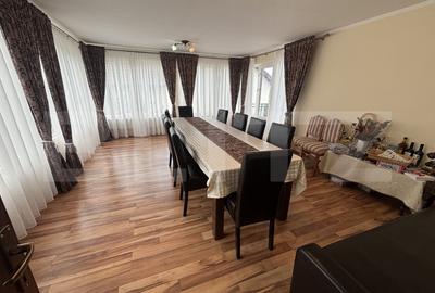 Casă individuală cu 9 camere în Est