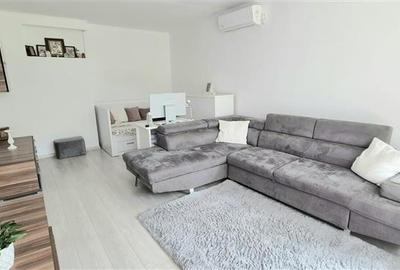 Apartament cu 2 camere decomandat, mobilat în Central