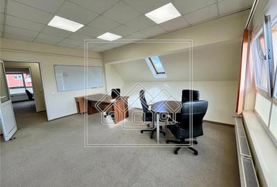 Spatiu birouri de inchiriat - 9 camere - teren 470 mp - 1