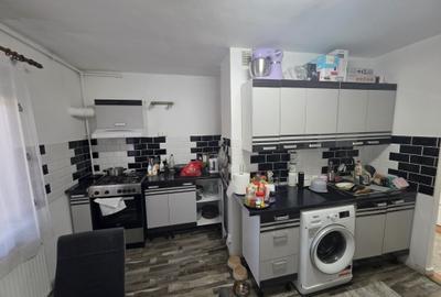 Apartament 3 camere decomandat  finisat ,mobilat ,zona BRD - 1