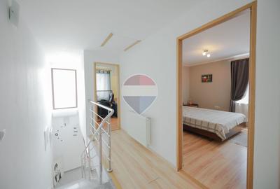 De vânzare casă - duplex cu 4 camere, panouri fotovoltaice -Sântandrei - 7