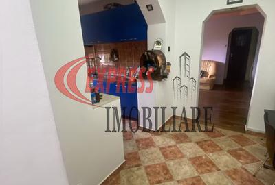 Apartament cu 3 camere semidecomandat în Titan