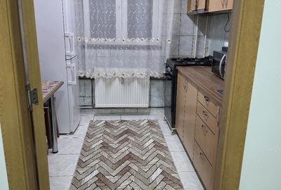 3 camere Aparatorii patriei - 2 bai, 3 AC - 2
