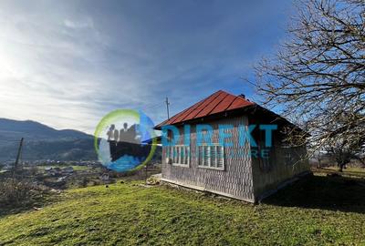Casa bătrânească de 117 m2,  3 camere si 5000m2 teren - 1
