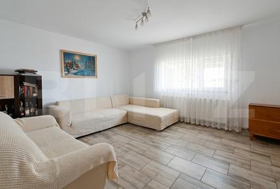 Casă individuală cu 6 camere în Sânandrei