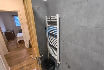 Apartament 3 camere, Piata 1 Mai - 17